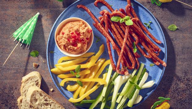 KABANOS SAUSAGES WITH RED DIP