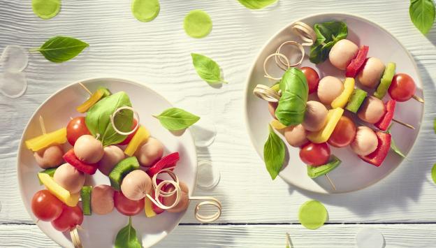 SZASZŁYKI Z FOODBOLÓWKAMI I WARZYWAMI
